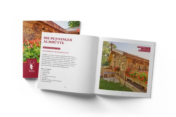 Ein geöffneter Hotelprospekt mit Informationen zu kulinarischen Angeboten.